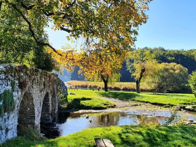 Surroundings (1-5 km)