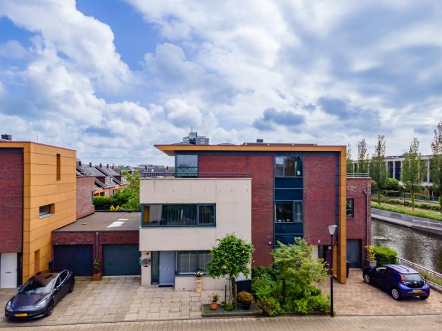 Außenseite Ferienhaus [Sommer]