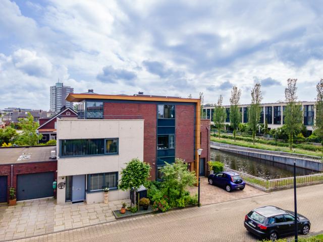 Außenseite Ferienhaus [Sommer]