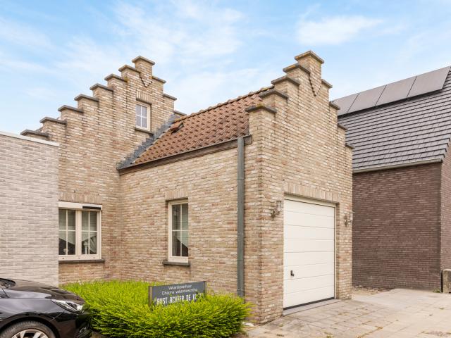 Außenseite Ferienhaus [Sommer]