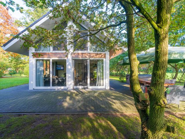 Außenseite Ferienhaus [Sommer]