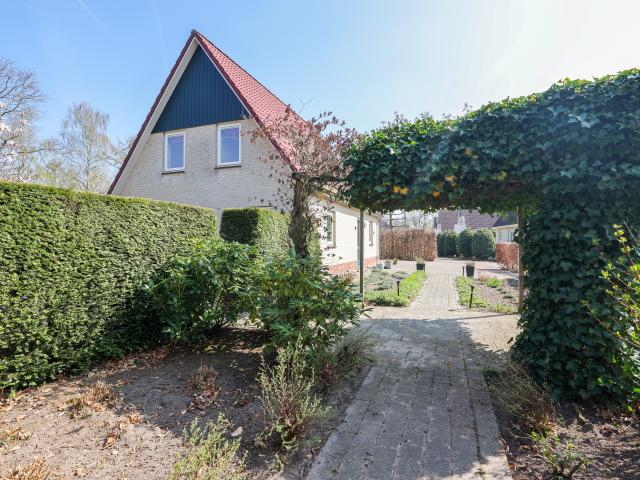 Außenseite Ferienhaus [Sommer]