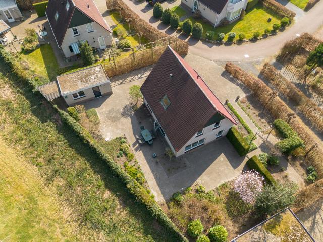 Außenseite Ferienhaus [Sommer]