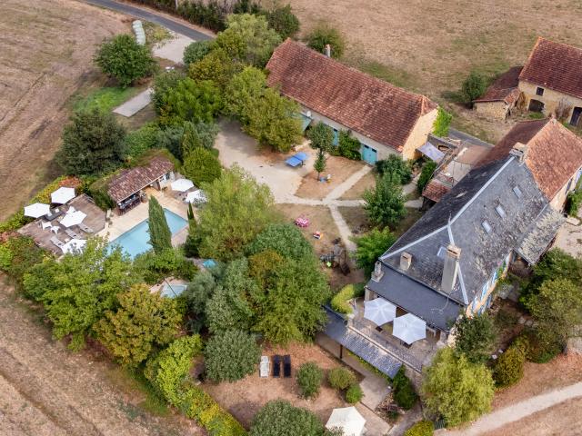 Außenseite Ferienhaus [Sommer]