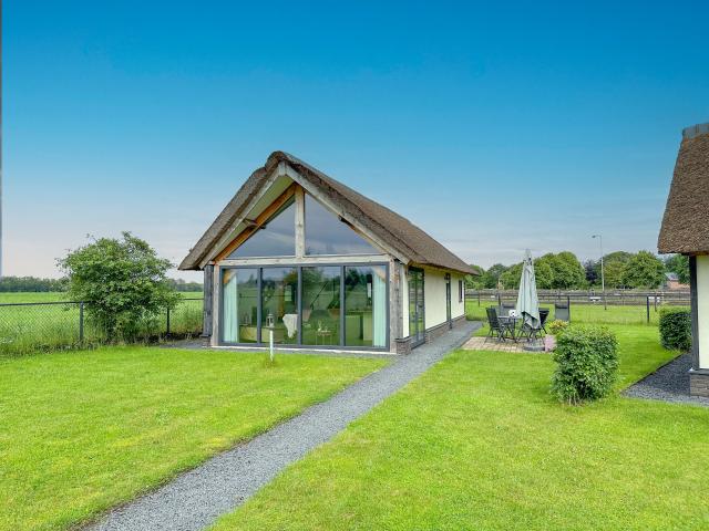 Außenseite Ferienhaus [Sommer]