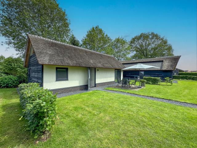 Außenseite Ferienhaus [Sommer]