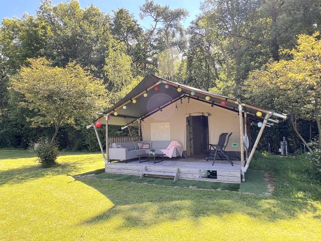 Außenseite Ferienhaus [Sommer]