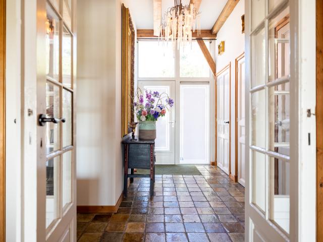 Entrance / Reception