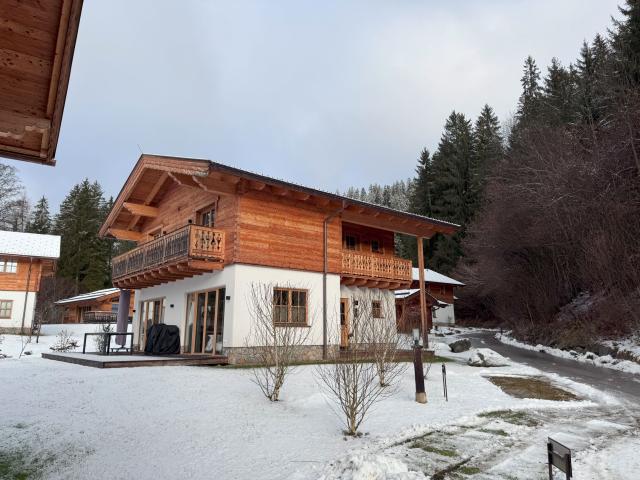 Außenseite Ferienhaus [Winter]