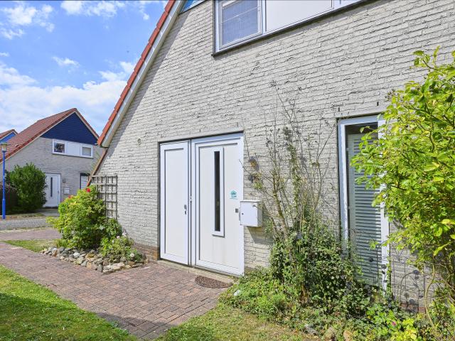 Außenseite Ferienhaus [Sommer]