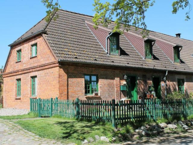 Außenseite Ferienhaus [Sommer]