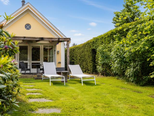 Außenseite Ferienhaus [Sommer]