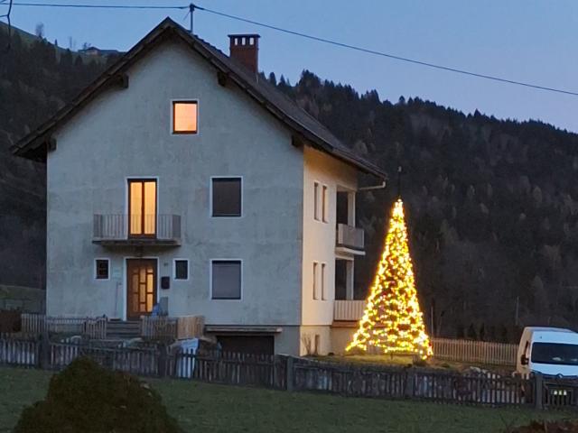 Außenseite Ferienhaus [Winter]