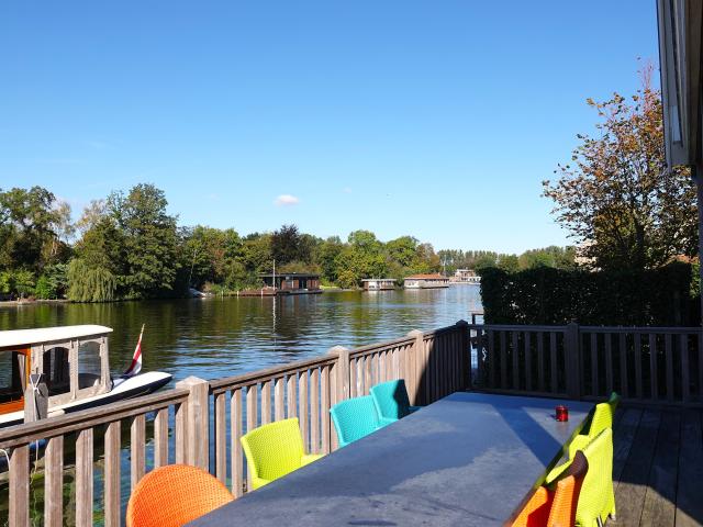 Uitzicht van vakantiehuis [zomer]