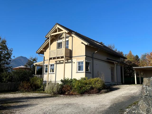 Außenseite Ferienhaus [Sommer]
