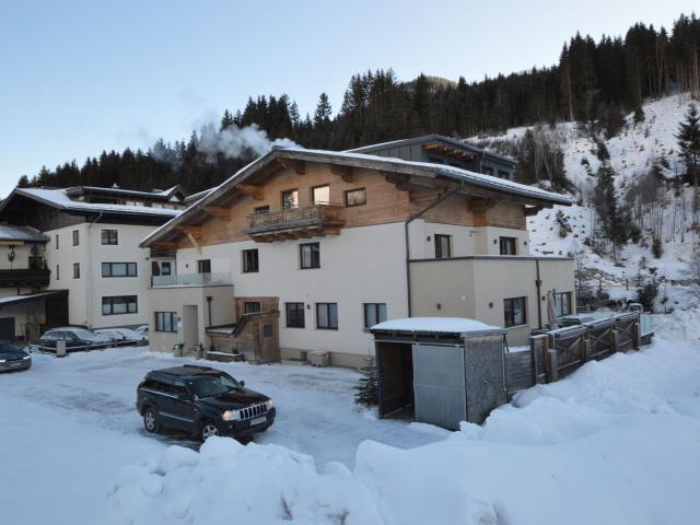 Außenseite Ferienhaus [Winter]