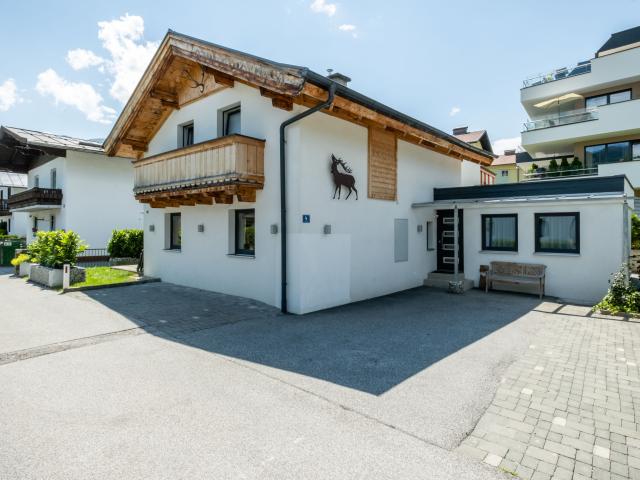 Außenseite Ferienhaus [Sommer]