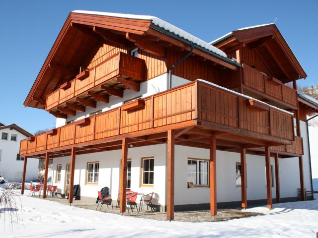 Außenseite Ferienhaus [Winter]