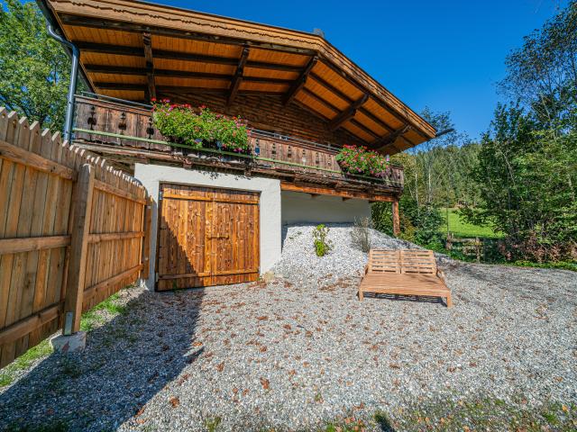 Außenseite Ferienhaus [Sommer]