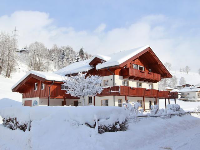 Außenseite Ferienhaus [Winter]