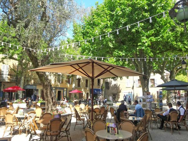 Dans les environs (1-5 km)