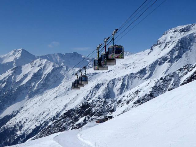 Dans la région (>5 km)