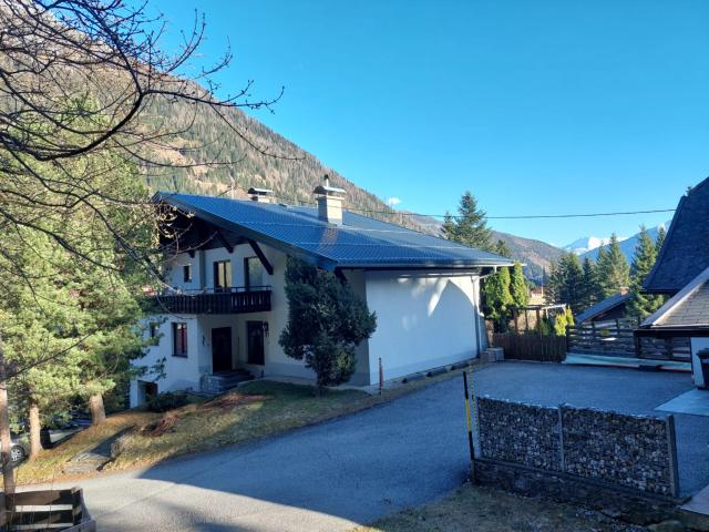 Außenseite Ferienhaus [Sommer]