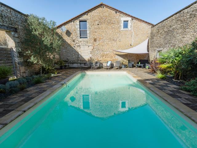 Piscine maison de vacances