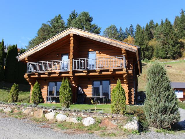 Außenseite Ferienhaus [Sommer]