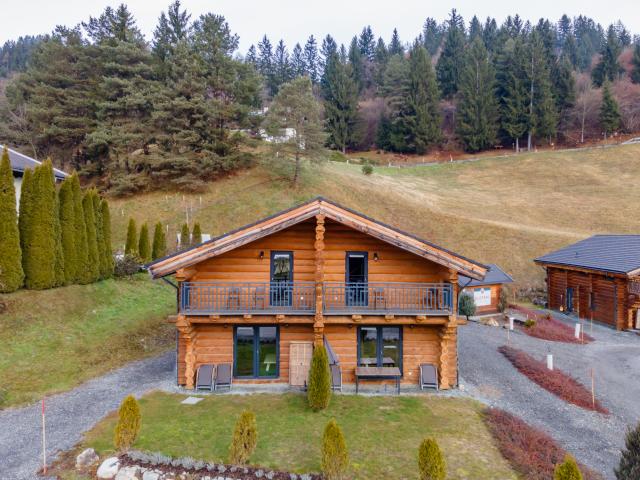 Außenseite Ferienhaus [Winter]