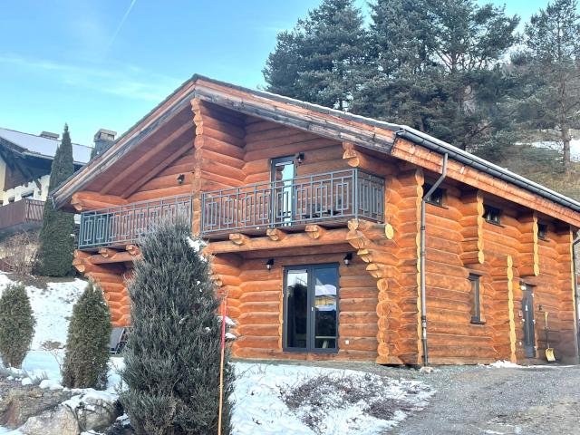 Außenseite Ferienhaus [Winter]