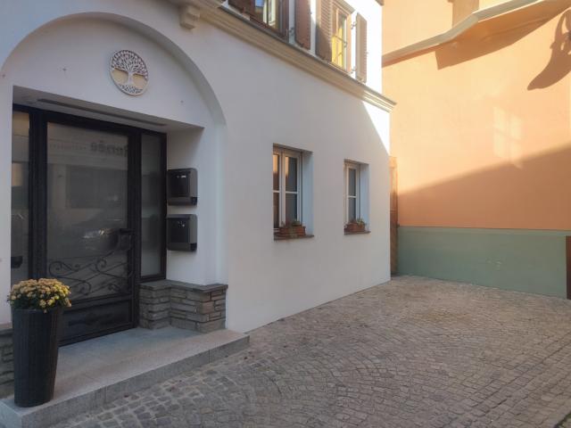 Entrance / Reception