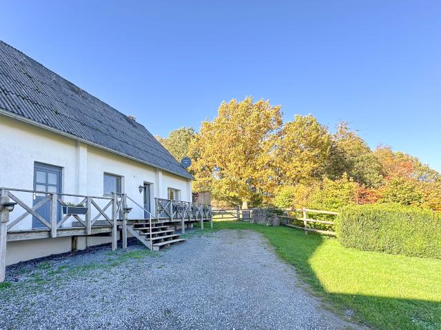 Außenseite Ferienhaus [Sommer]