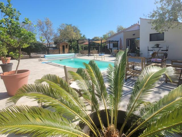 Piscine maison de vacances