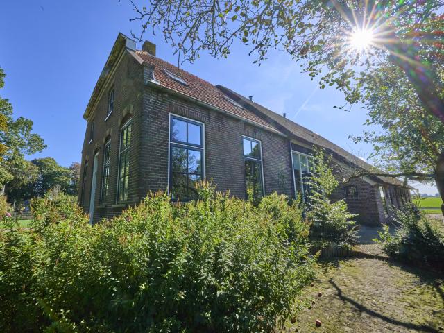 Außenseite Ferienhaus [Sommer]