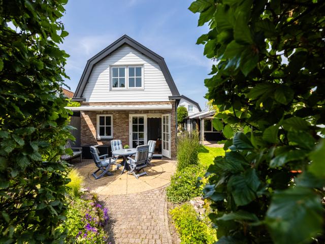 Außenseite Ferienhaus [Sommer]