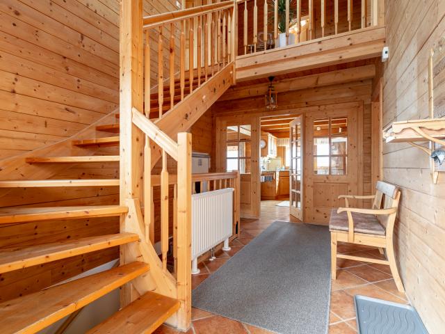 Entrance / Reception