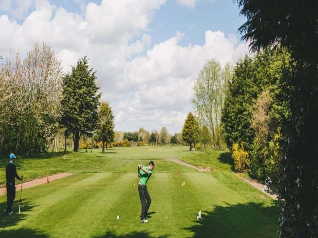 Dans les environs (1-5 km)