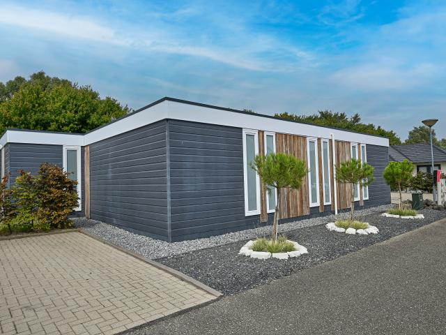 Außenseite Ferienhaus [Sommer]