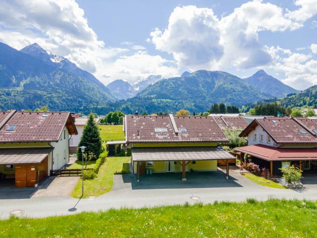 Außenseite Ferienhaus [Sommer]