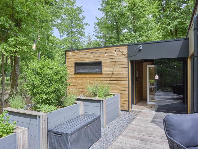 Außenseite Ferienhaus [Sommer]