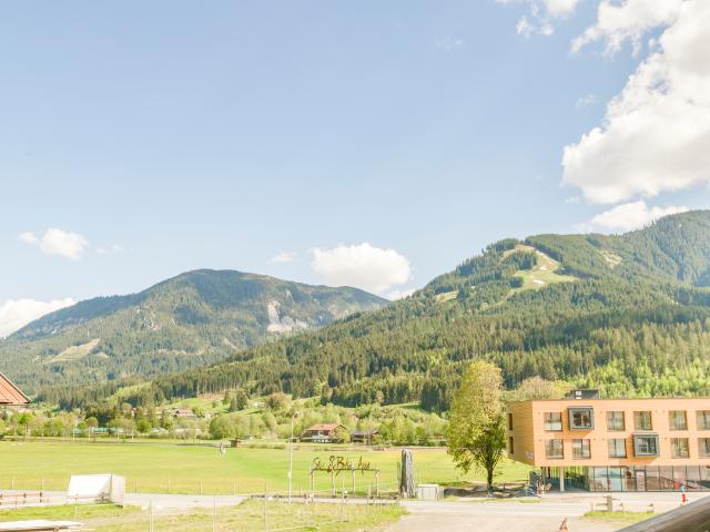 A proximité directe (<1 km)