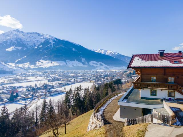 Außenseite Ferienhaus [Winter]