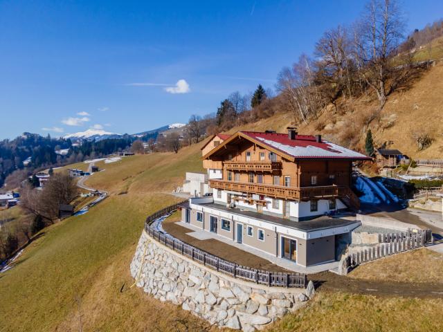 Außenseite Ferienhaus [Winter]