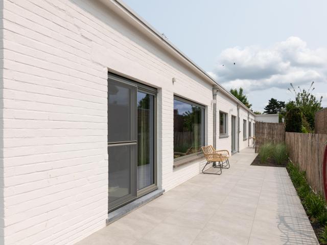 Außenseite Ferienhaus [Sommer]