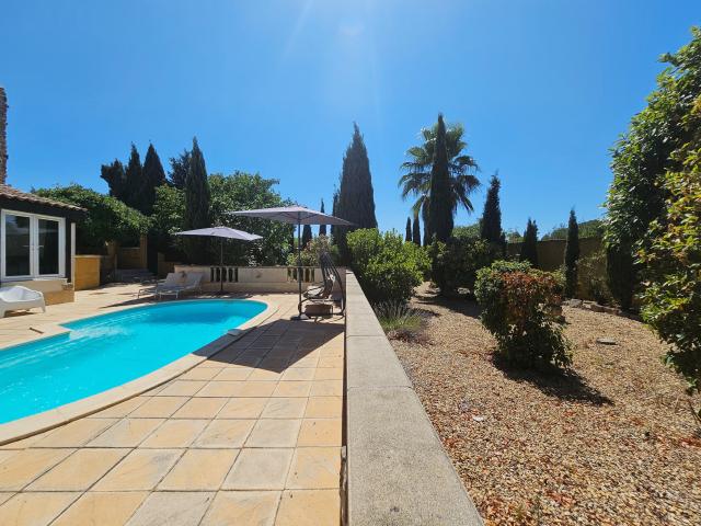 Piscine maison de vacances