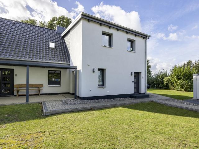 Außenseite Ferienhaus [Sommer]