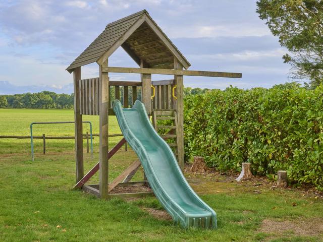 Außenseite Ferienhaus [Sommer]