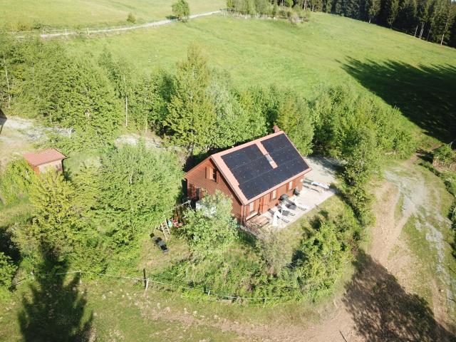 Außenseite Ferienhaus [Sommer]