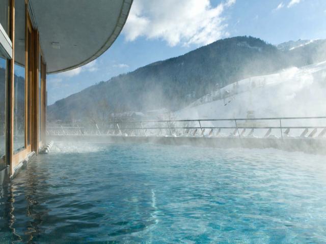 Surroundings (1-5 km)